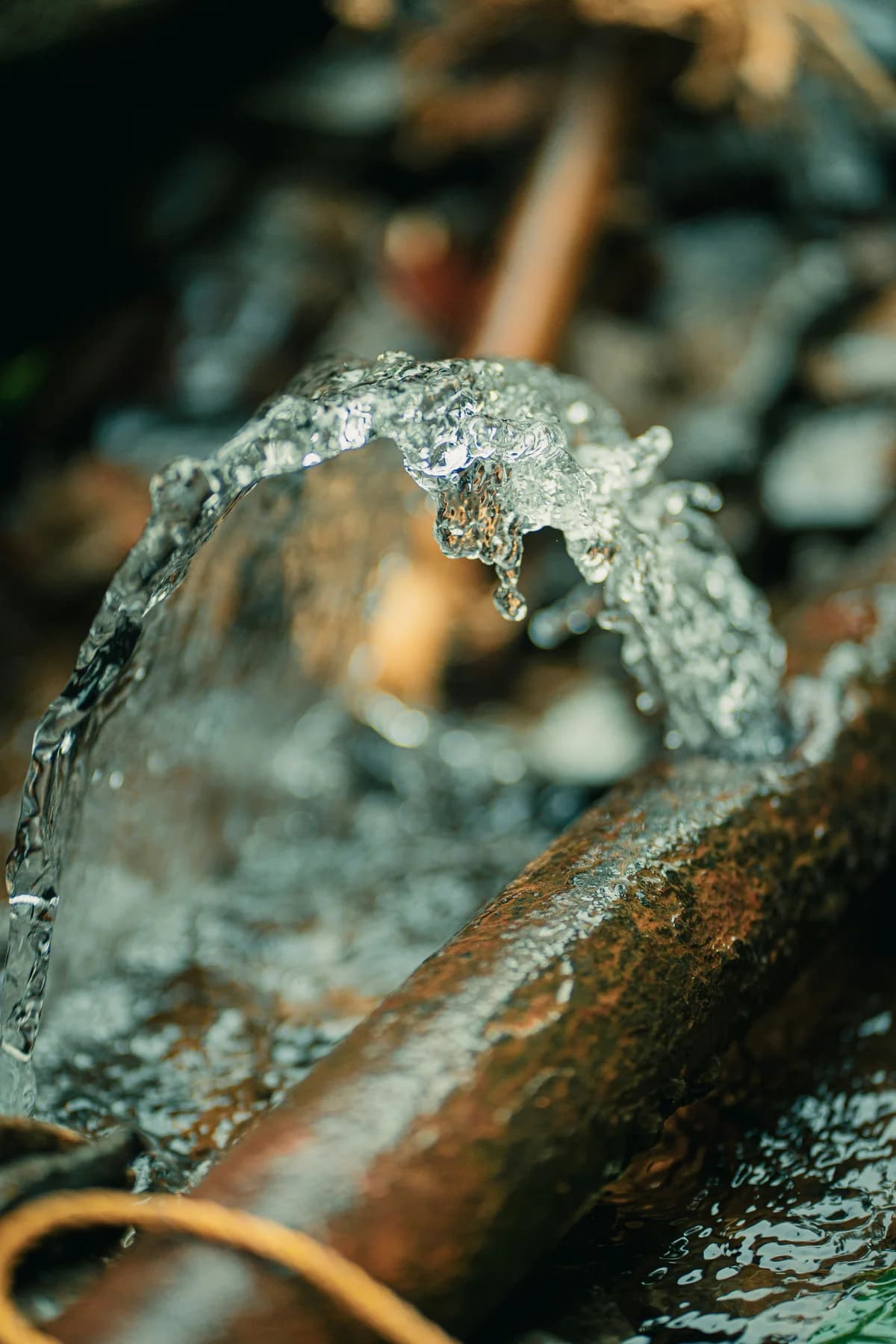 Écoulement d’eau à identifier dans le cadre d’une recherche de fuite